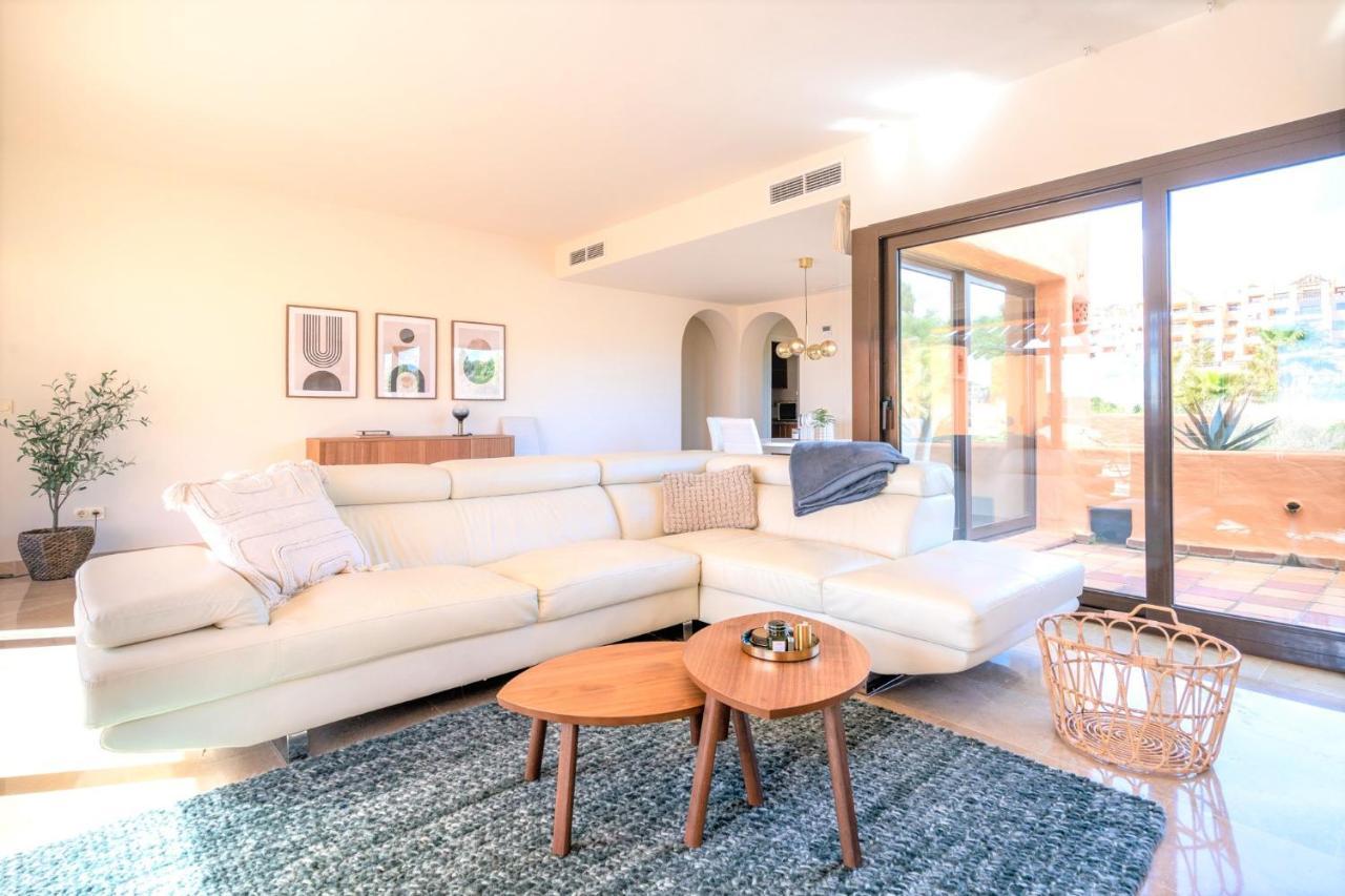 9 Penthouse With Amazing Sea Views, Close To Golf Manilva Duquesa Εξωτερικό φωτογραφία